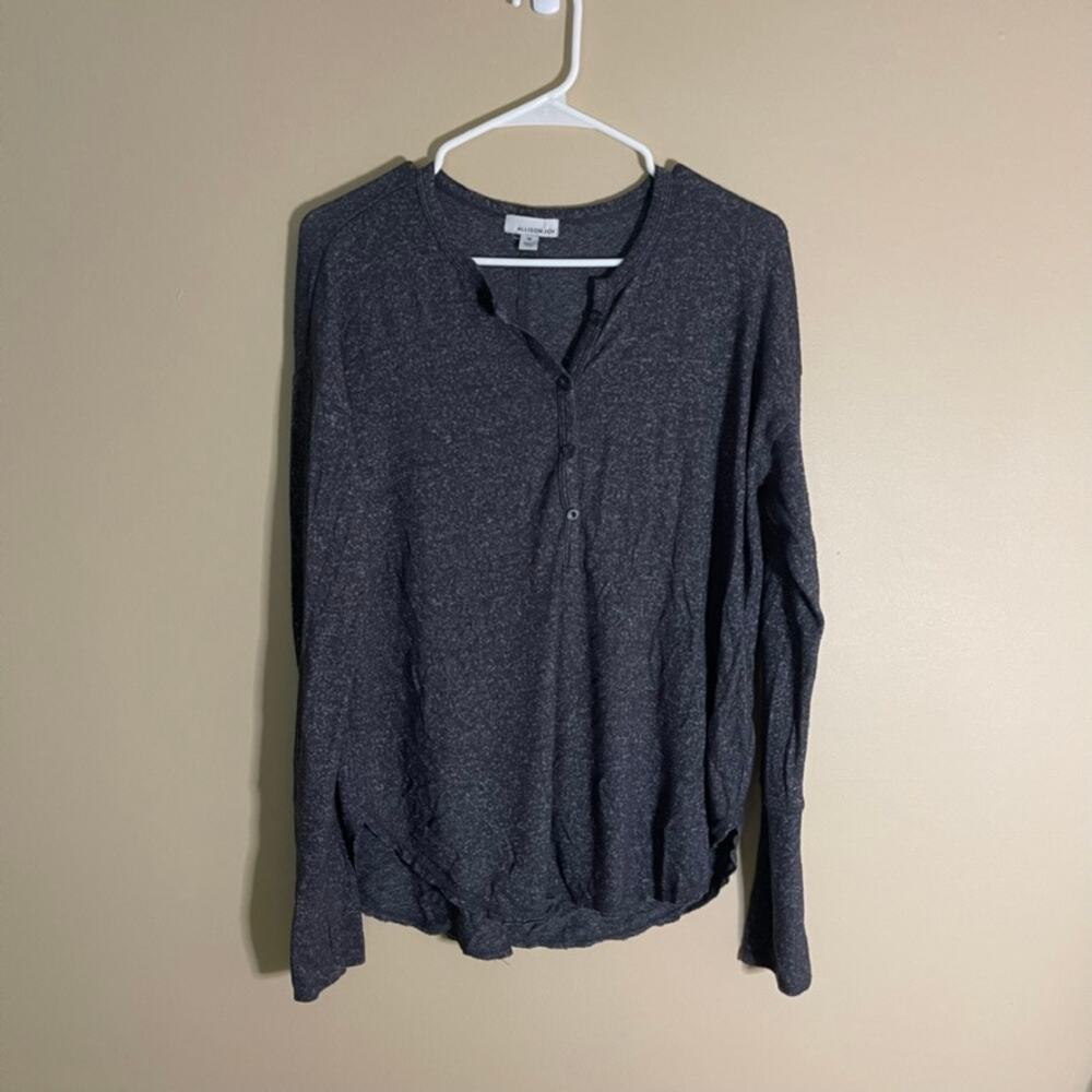 Allison Joy Gray Henley Long sleeve M